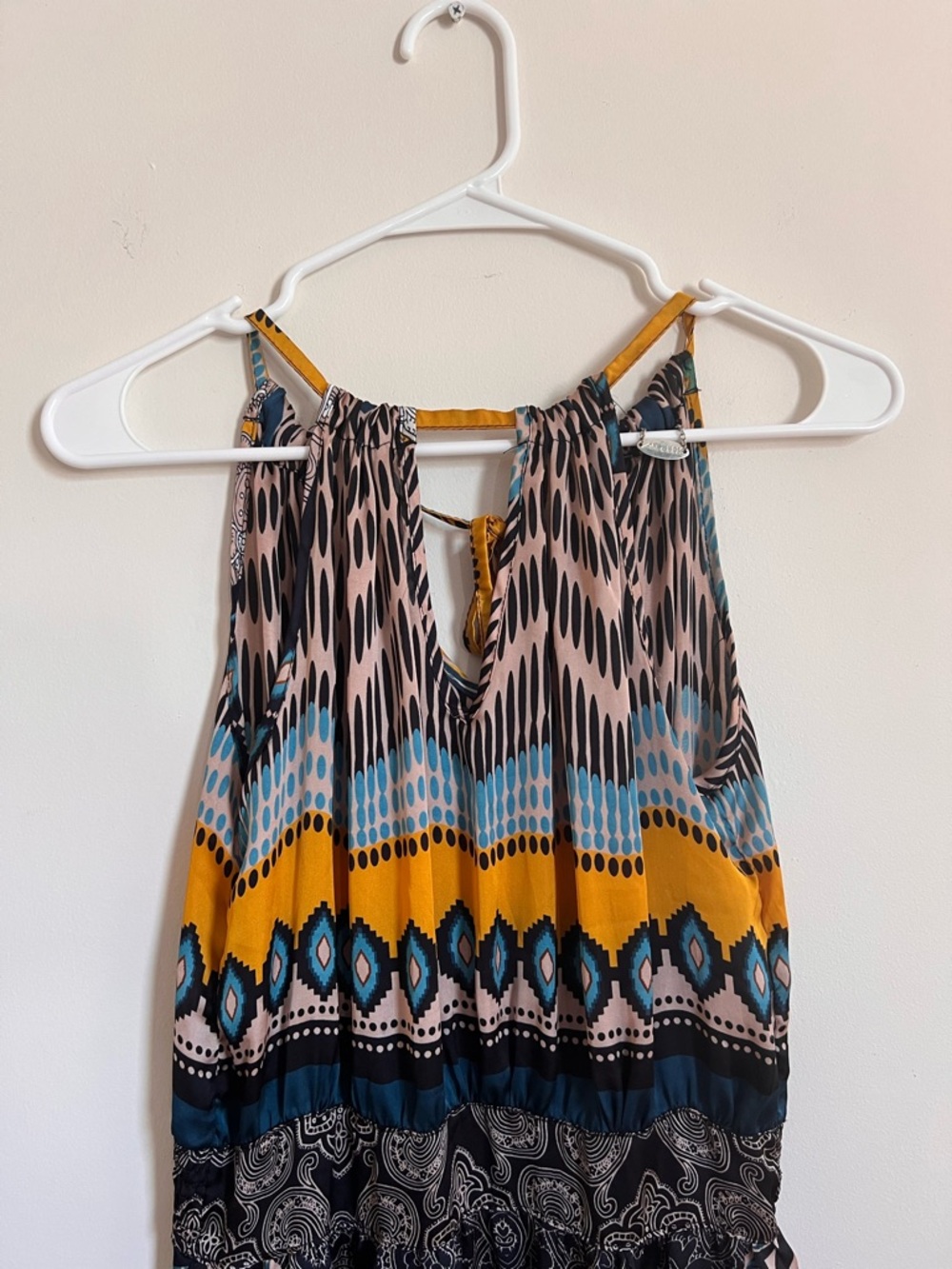 Ali & Kris maxi dress - Picture 2 of 5